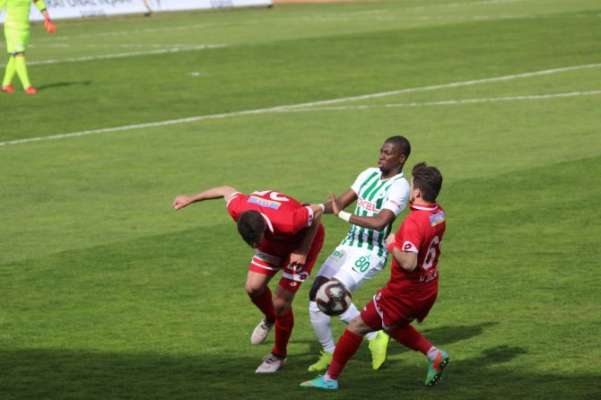 Giresun Evinde 3-1’le Güldü
