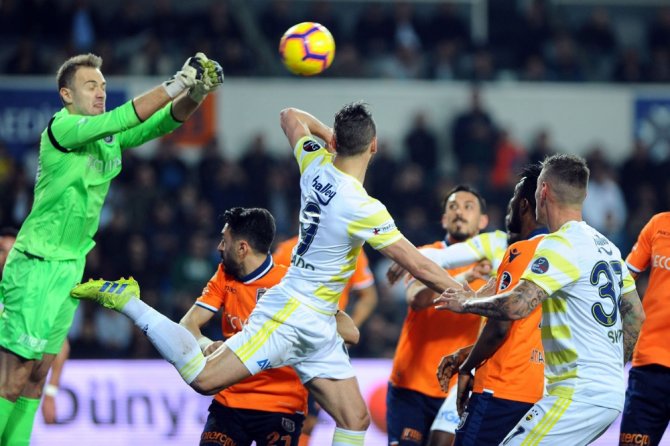 Fenerbahçe Deplasmandan Eli Boş Döndü