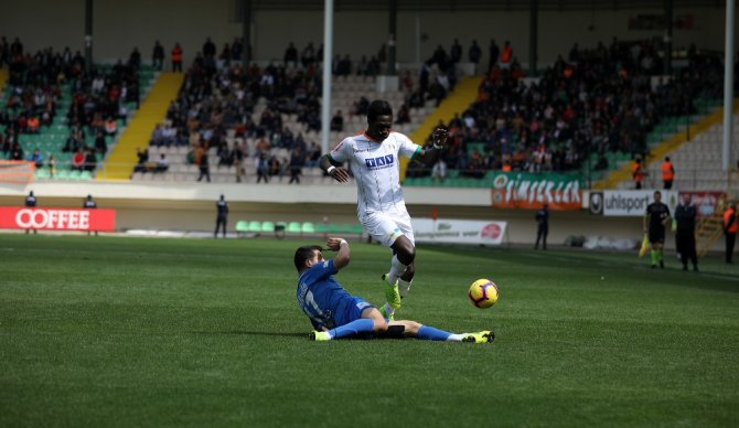 Alanya Evinde Kazandı
