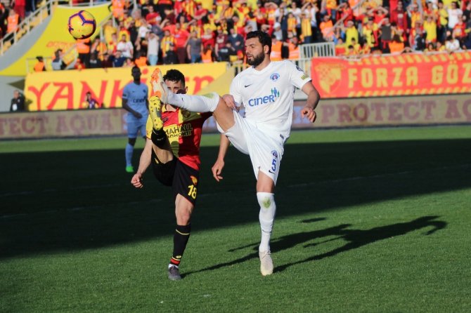 Göztepe-kasımpaşa Karşılaşması Golsüz Eşitlikle Tamamlandı