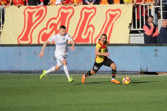 Göztepe-kasımpaşa Karşılaşması Golsüz Eşitlikle Tamamlandı