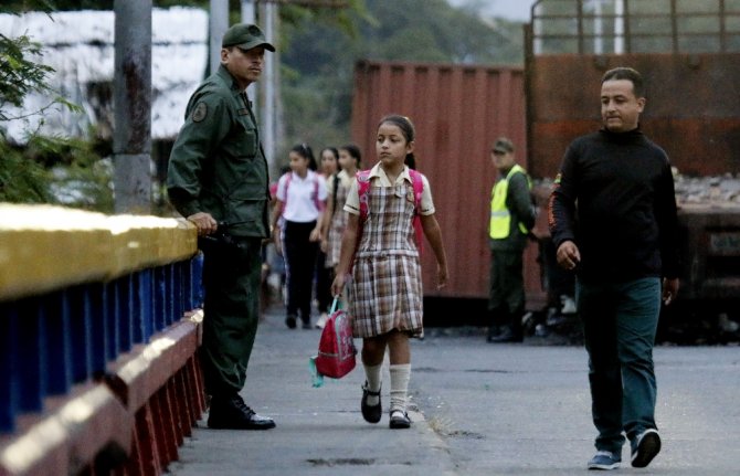 Venezuela 100 Saatten Fazladır Elektriksiz