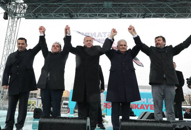 "El Ele Vereceğiz, Avcılar’ı İnşallah Bu Sıkıntıdan Kurtaracağız"