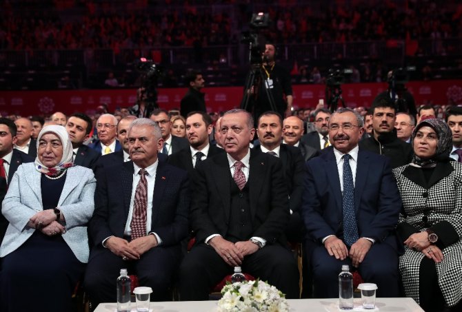 Cumhurbaşkanı Erdoğan: "Bayraklarımızı Yakanlara Sandıkta Hesabını Soracağız"