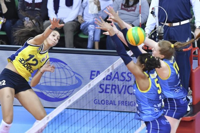 Fenerbahçe Rövanş Öncesi Avantajı Kaptı