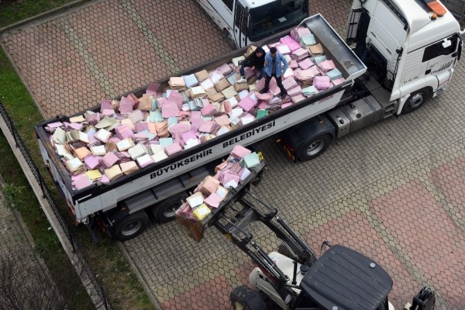 Trabzon Adliyesi Arşivindeki Dosyalar Raflardan İndirildi