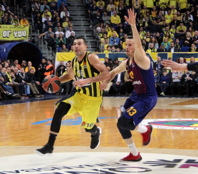 Fenerbahçe, Barcelona’yı Mağlup Etti