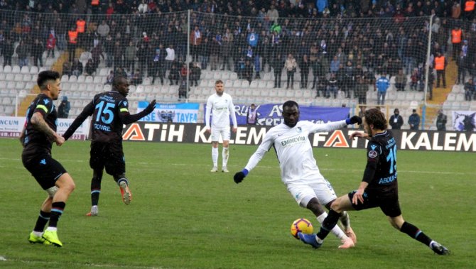 Trabzonspor 3 Puanı Hanesine Yazdırdı