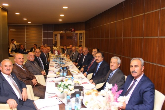Vanlı Dostlarından Zorluoğlu’na Destek Ziyareti