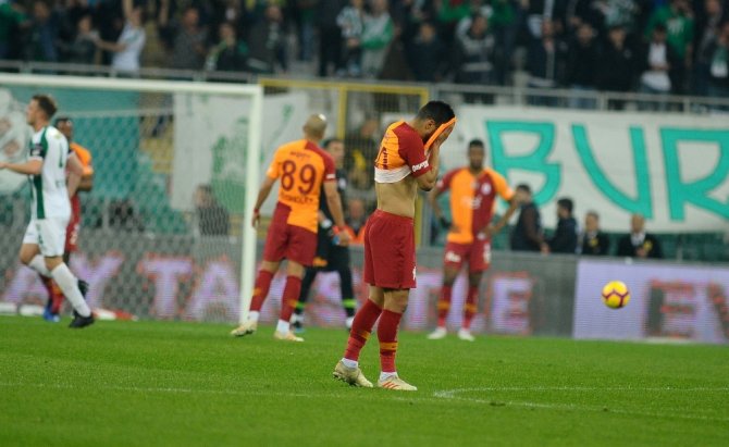 Spor Toto Süper Lig: Bursaspor: 2 - Galatasaray: 1 (İlk Yarı)