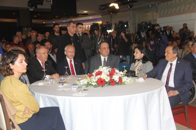 Chp Genel Başkanı Kılıçdaroğlu, Giresun’da Stk Temsilcileri, Muhtarlar Ve Partililer İle Bir Araya Geldi