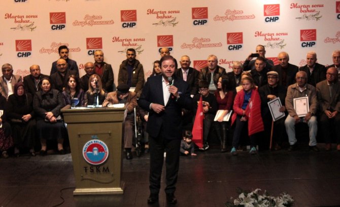 Chp Lideri Kılıçdaroğlu, Maltepe’de Tapu Dağıttı