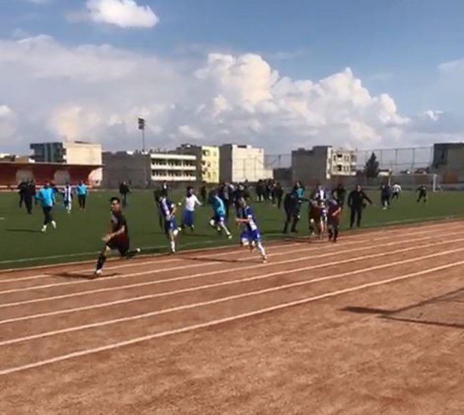 Amatör Maçta Futbolcular Hastanelik Oldu