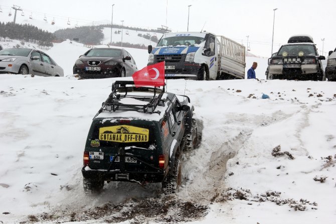 Erzurum’da Off-road Yarışları Nefes Kesti