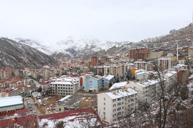 Gümüşhane’de Mart Kapıdan Baktırdı