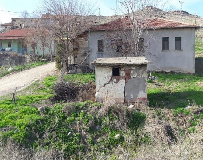 Malatya’da Depremde Bazı Evler Hasar Gördü