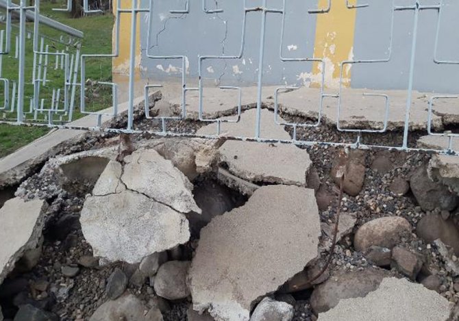 Malatya’da Depremde Bazı Evler Hasar Gördü