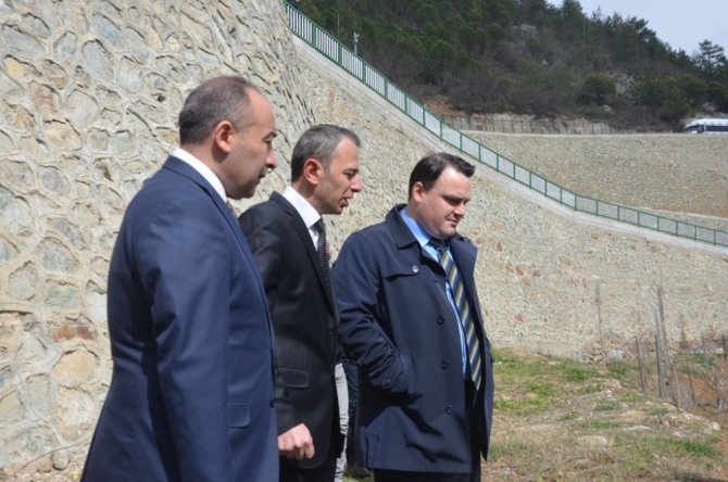 Artvin’de Yükümlülerden Fidan Dikim Ve Bakım Çalışması