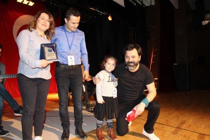 Onur Erol Trabzon’da Çocuklarla Buluştu