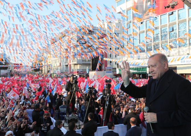 "Döviz Kuru Üzerinden Yine Bir Takım Oyunlar Oynuyorlar"