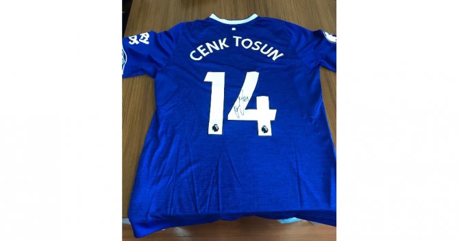 Cenk Tosun’dan Eskişehirspor’a Destek