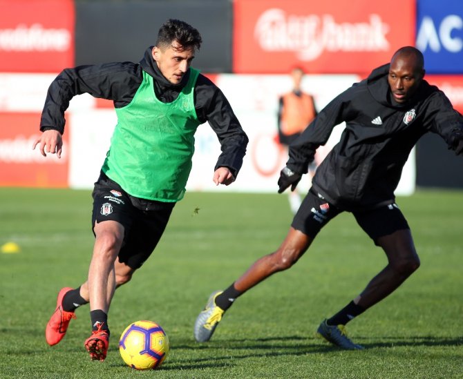 Beşiktaş, Kondisyon Ve Taktik Çalıştı