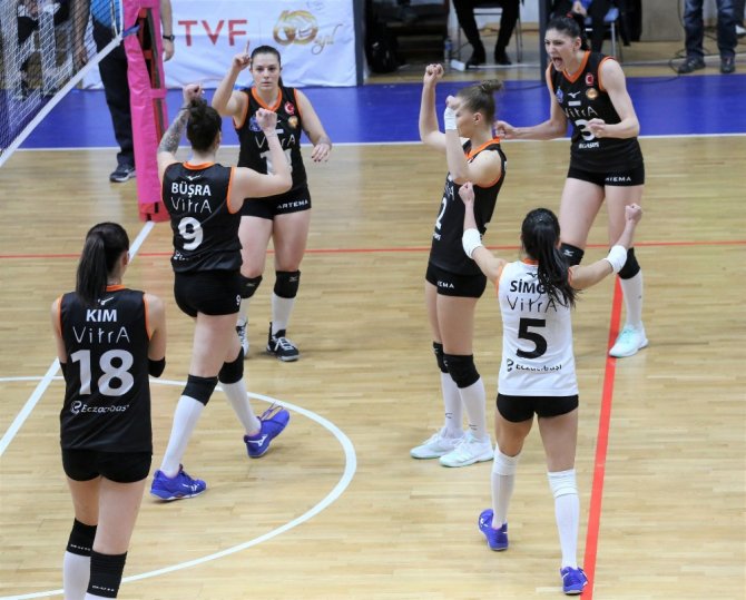 Vakıfbank, Sultanlar Ligi’nde Yarı Finalde