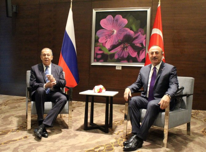 Çavuşoğlu Rus Mevkidaşı Lavrov İle Bir Araya Geldi