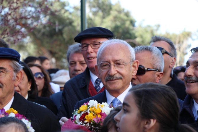 Kılıçdaroğlu Eskişehir’de Bahar Yürüyüşü’ne Katıldı