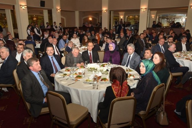 Başkan Gümrükçüoğlu’nun Vefa Gecesi