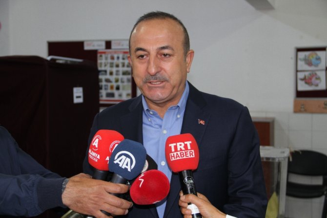 Dışişleri Bakanı Çavuşoğlu Oyunu Alanya’da Kullandı