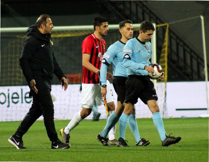 Spor Toto 1. Lig: İstanbulspor: 2 - Eskişehirspor: 1