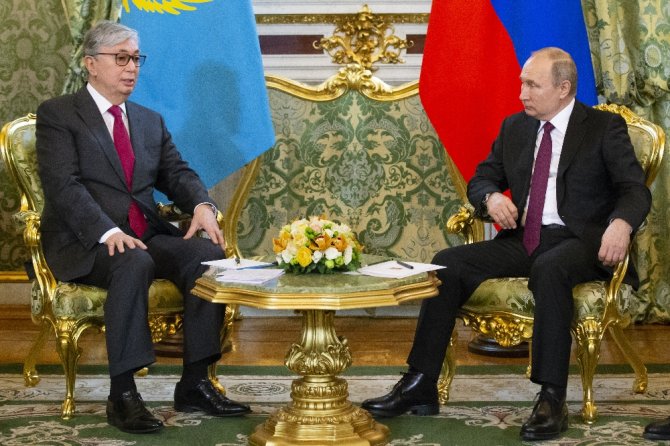 Kazakistan’ın Yeni Cumhurbaşkanı, Putin’le Görüştü