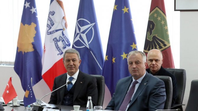 Milli Savunma Bakanı Akar, Kosovalı Mevkidaşı Berişa İle Heyetlerarası Görüşmeye Katıldı