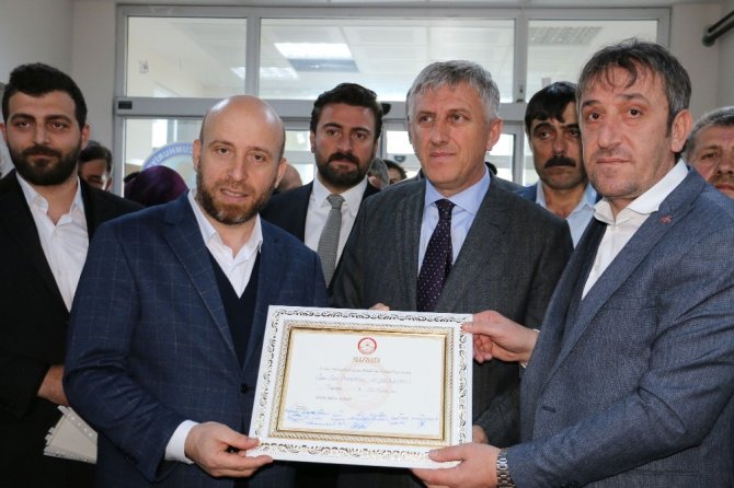Of Belediye Başkanı Sarıalioğlu Mazbatasını Aldı