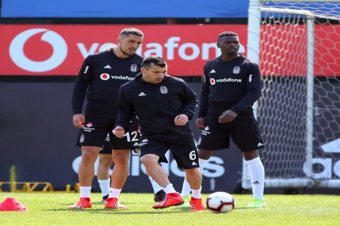 Beşiktaş, Taktik Ve Kondisyon Çalıştı