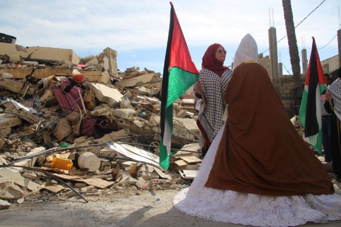 Evi Bombalanınca Hamas Liderinin Evinden Gelin Çıktı