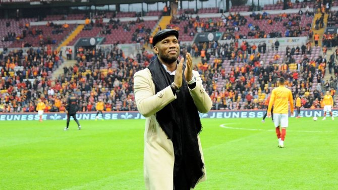 Didier Drogba’ya Plaket Verildi