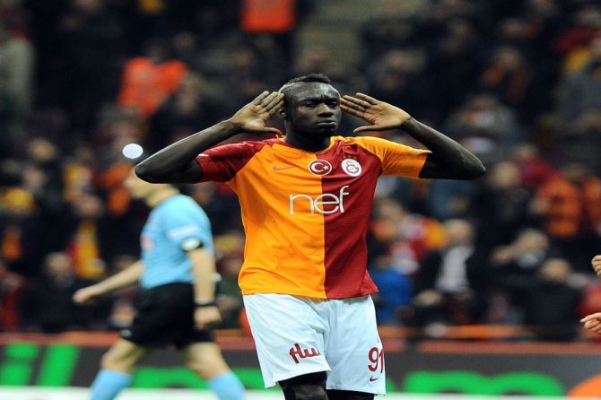 Aslanlar Evinde Farklı Yendi