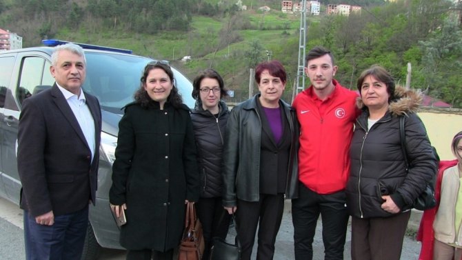 Artvin’ın Gururu Konvoyla Karşılandı