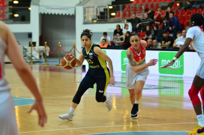 Fenerbahçe Potada Fark Attı