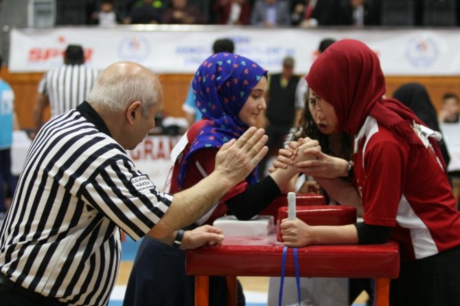 Ordu’da Bilek Güreşi Heyecanı