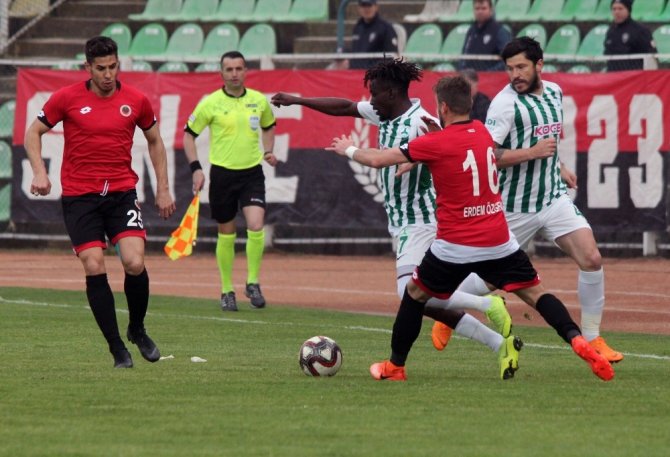 Spor Toto 1. Lig: Giresunspor: 0 - Gençlerbirliği: 0 (İlk Yarı Sonucu)