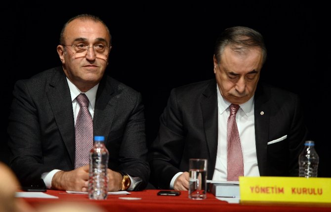 Galatasaray Nisan Ayı Divanı Başladı