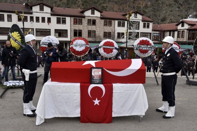 Polis Bayramı’nda Kalp Krizi Geçirerek Vefat Eden Emniyet Müdür Yardımcısı Memleketine Uğurlandı