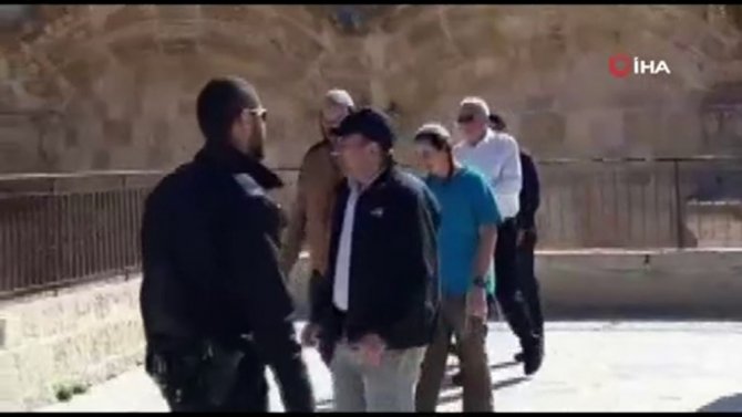 İsrail Tarım Bakanı Ariel, Mescidi Aksa’ya Baskın Düzenledi