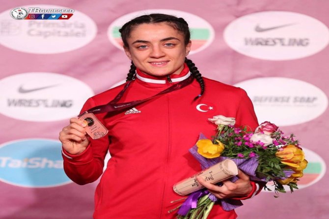 Romanya’da Minderde Türkiye Rüzgarı