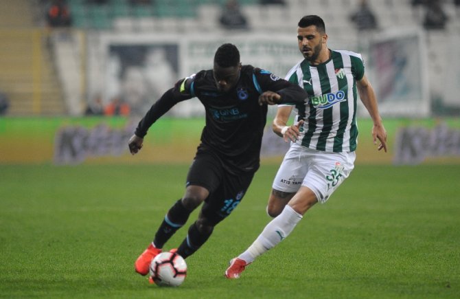 Trabzonspor, Bursaspor’u Tek Golle Geçti