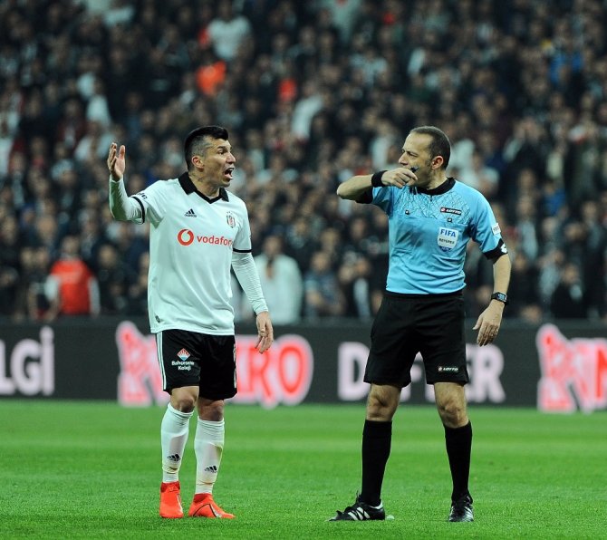İlk Yarı Berabere Sona Erdi