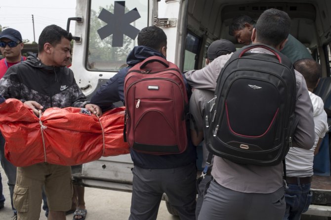 Nepal’de Yolcu Uçağı Helikoptere Çarptı: 3 Ölü, 4 Yaralı
